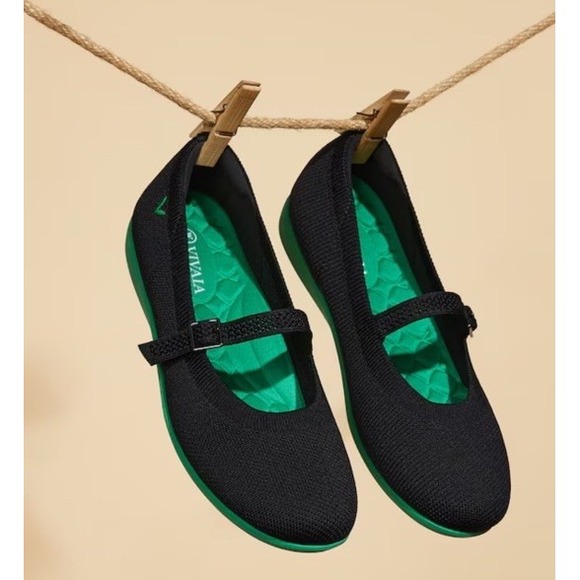 Vivaia Flats Women 39 8 Black Round Toe Claire Walker Mary Jane Knit Shoes - Picture 1 of 16